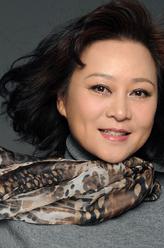 陶母（黄爱玲饰演）