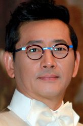 金成浩（全光烈饰演）