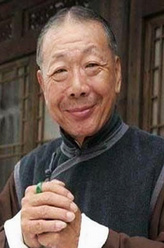 神医（午马饰演）