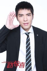 萧敬明（萧敬腾饰演）