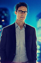 哈里森·威尔斯（汤姆·卡瓦纳夫饰演）