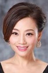 何母（李宜娟饰演）
