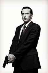 艾德华·密查姆（内森·达罗饰演）