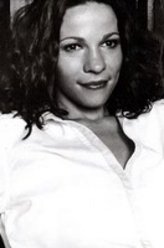 莉莉·泰勒（莉莉·泰勒饰演）