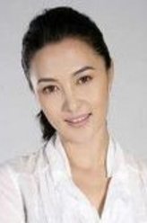 黄小静（王菁华饰演）