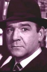 罗伯特·布朗（罗伯特·布朗饰演）