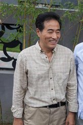 尤曙光（杨立新饰演）