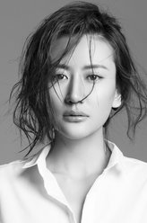 钟贞（刘迪妮饰演）