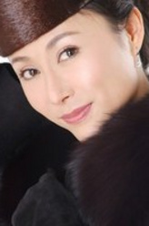 何施雨（何施雨饰演）