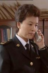 杜欣平（宋春丽饰演）