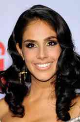 桑德拉·艾切维里亚剧照