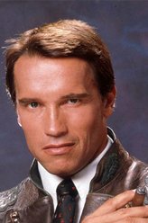 阿诺·施瓦辛格（阿诺·施瓦辛格饰演）