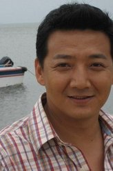 阿伍（王砚辉饰演）