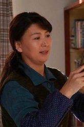 田小草（闫学晶饰演）