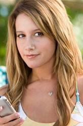 贝瑟尼·皮尔森（阿什丽·提斯代尔饰演）