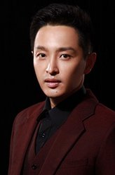 李卓霖（李卓霖饰演）