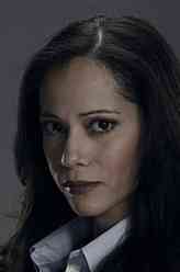 Renee Montoya（维多利亚·卡塔赫纳饰演）