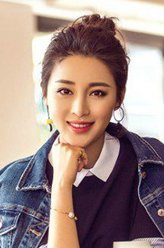 老板娘（甘婷婷饰演）