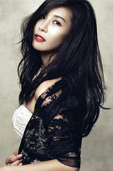 洪莎拉（韩恩贞饰演）