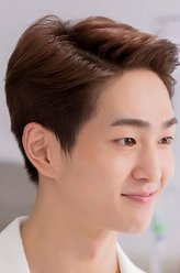 李致勋（温流饰演）