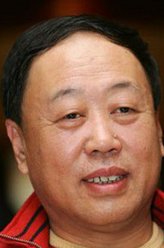 袁自立（李建华饰演）