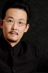 刘富（钱波饰演）