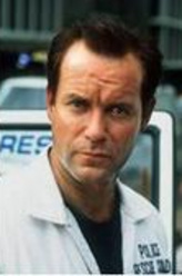 加里·思韦特（加里·思韦特饰演）