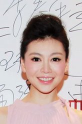 高露莲（巩新亮饰演）