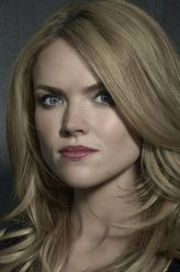 芭芭拉·基恩（艾琳·理查兹饰演）