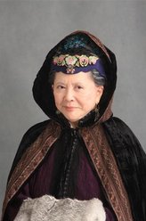 贾母（周采芹饰演）