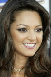 鲍拉·加茜丝（鲍拉·加茜丝饰演）