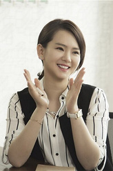 杜拉拉（戚薇饰演）