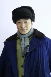 刘思杨（邵峰饰演）