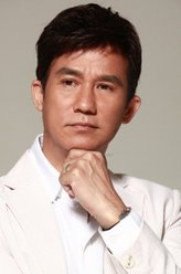 左千户（李子雄饰演）