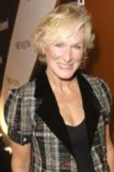 格伦·克洛斯（格伦·克洛斯饰演）