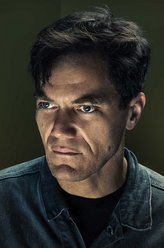 迈克尔·珊农（迈克尔·珊农饰演）