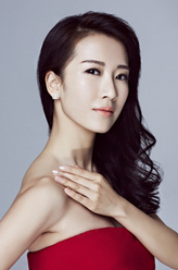 蔡纯蔷（李念饰演）