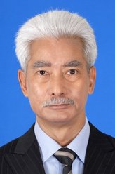 江海天（高雄饰演）