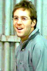 亚历桑德罗·尼沃拉剧照