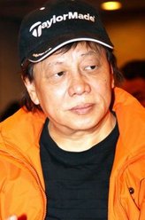 小龙（梁小龙饰演）
