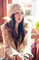 易人凤（王艺璇饰演）