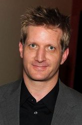 保罗·斯帕克斯（保罗·斯帕克斯饰演）