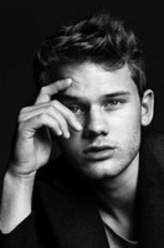 Daniel Grigori（杰瑞米·艾文饰演）