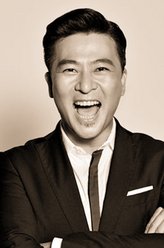 苏明利（于毅饰演）