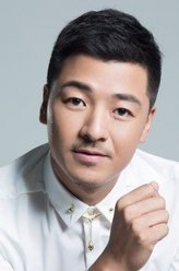 田文中（齐奎饰演）