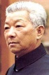 放话匣子的（史原饰演）