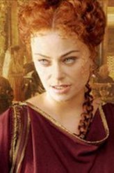 波利·沃克（波利·沃克饰演）