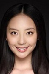 苗洛依剧照