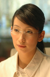 高菲（秦海璐饰演）