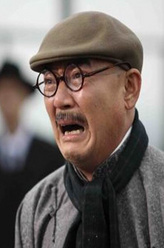 杨羽柏/杨羽桦（李立群饰演）